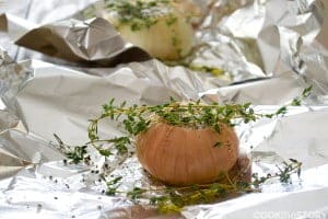 How to roast onions so that they're soft and sweet and creamy by www.cookthestory.com