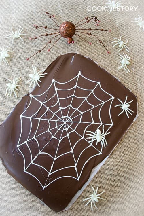Spider\'s Web Halloween Chocolate Bark
