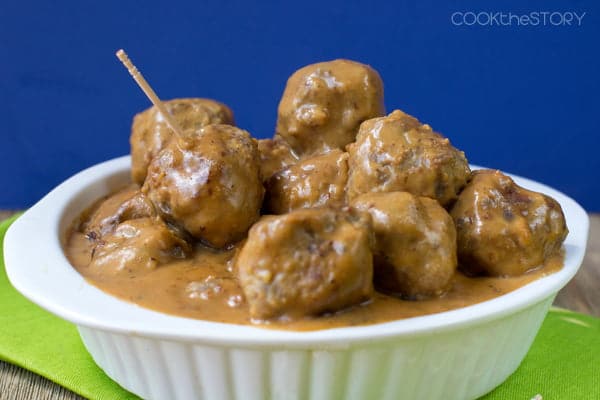 Swedish Meatballs - cooks up in a single pan in the oven, even the gravy!