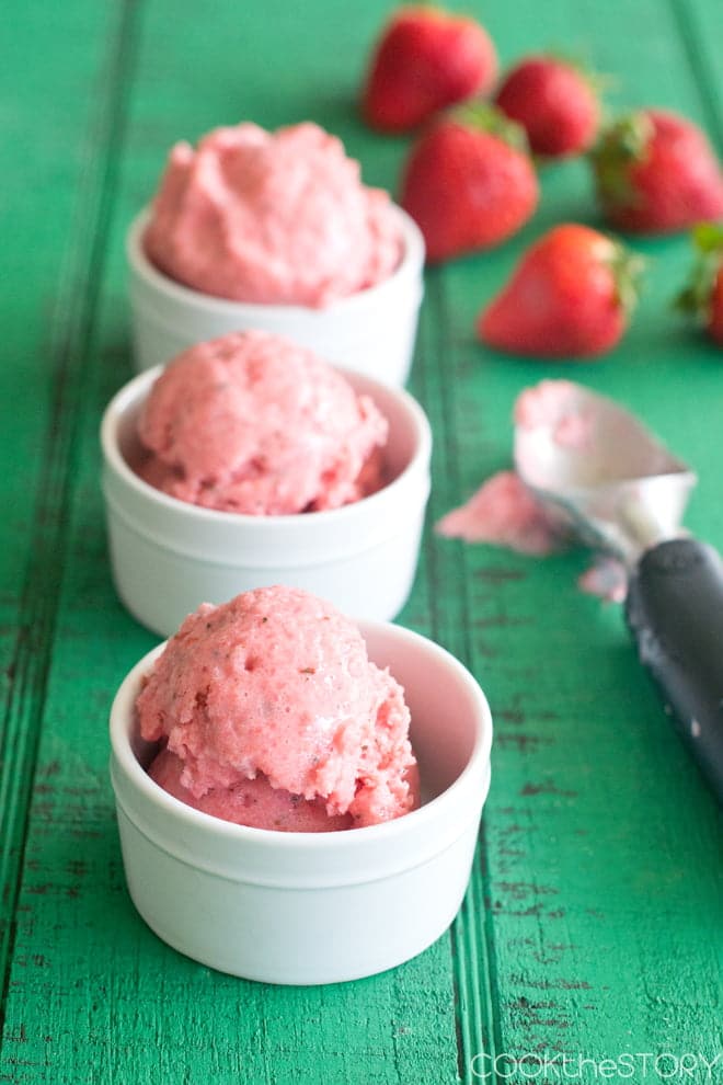 make your own frozen yogurt