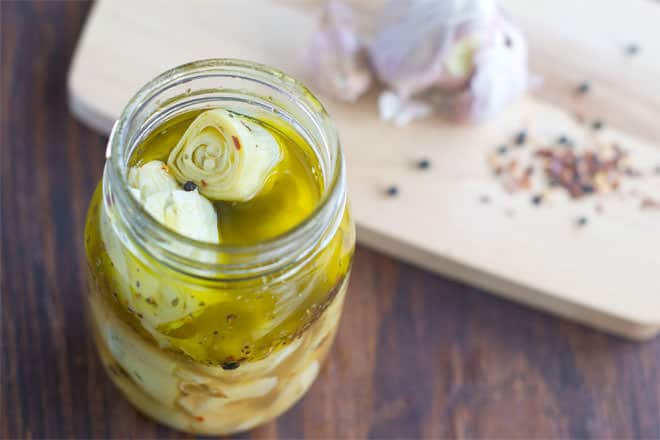 Learn how to marinate artichoke hearts at home.