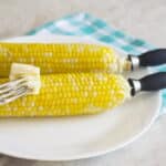 How to cook shucked corn on the cob in the microwave?